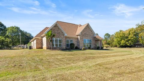 Photo of 342 Pierce Rd, Texarkana, TX 75501 (MLS # 200336)
