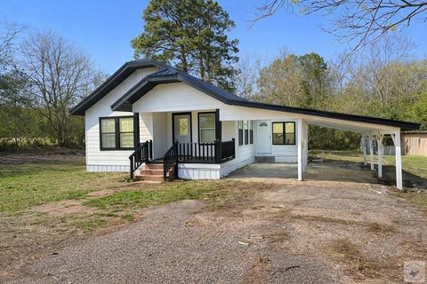 Photo of 500 Blaylock, Linden, TX 75563 (MLS # 201995)