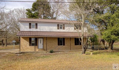 Photo of 211 Red River Rd N Rd, Texarkana, TX 75501 (MLS # 201985)