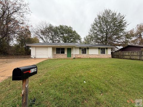 Photo of 1124 Wheeler, Texarkana, TX 75503 (MLS # 200776)