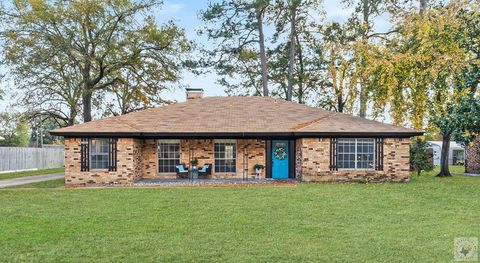 Photo of 5703 Forrest Grove, Texarkana, TX 75503 (MLS # 200649)