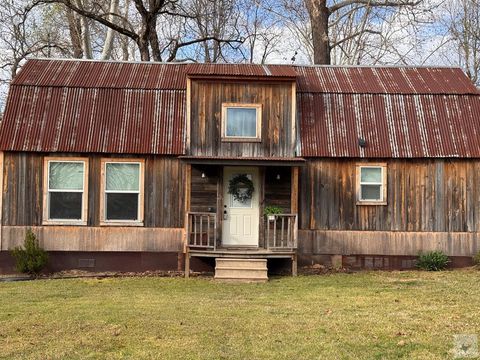 Photo of 710 W Main St, Fouke, AR 71837 (MLS # 203376)