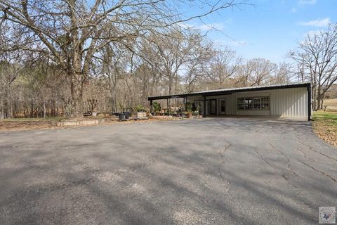 Photo of 79 Cr 1002, New Boston, TX 75570 (MLS # 203375)