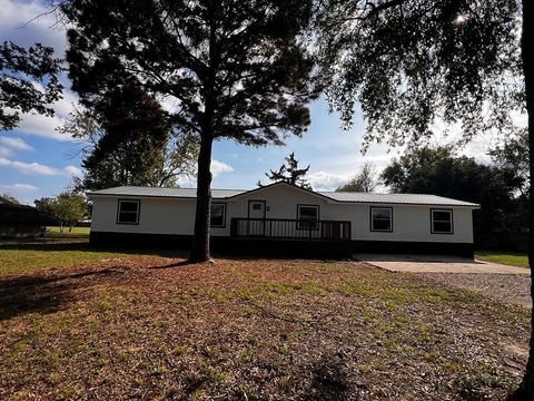 Photo of 205 Lynch St, New Boston, TX 75670 (MLS # 200449)