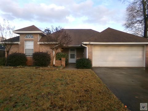 Photo of 61 Green Oak Circle, Nash, TX 75569 (MLS # 200934)