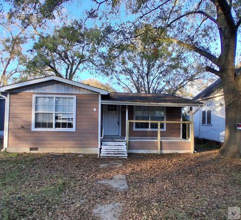 Photo of 1216 W 6th St, Texarkana, TX 75501 (MLS # 202078)