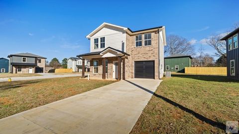Photo of 5812 Cooks Ln, Texarkana, TX 75503 (MLS # 201955)