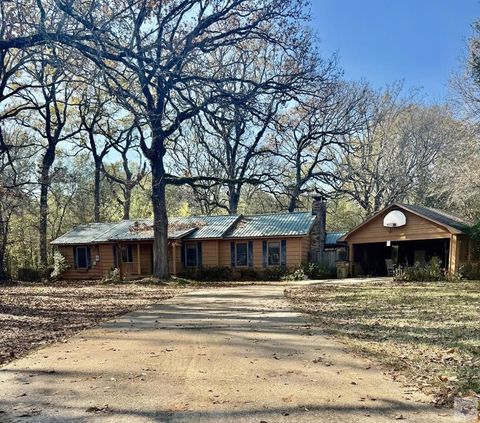 Photo of 203 Garden St, Hooks, TX 75561 (MLS # 200745)