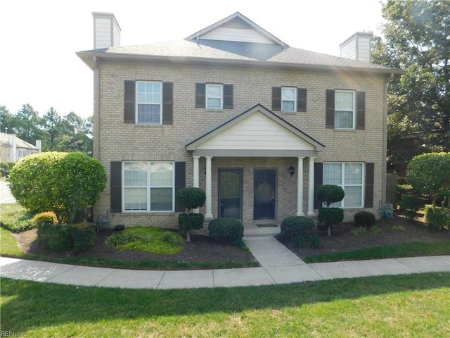 2381 Wessington DR