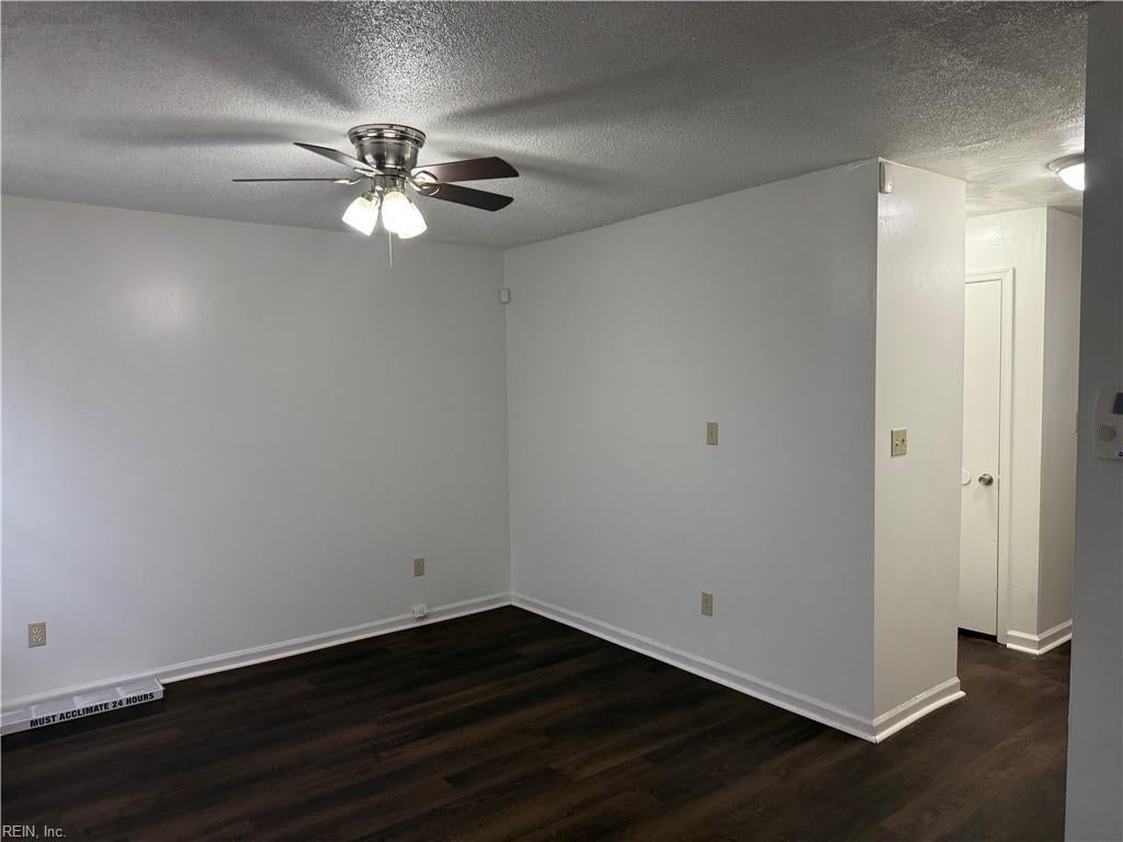 530 W 27th ST - Photo 2