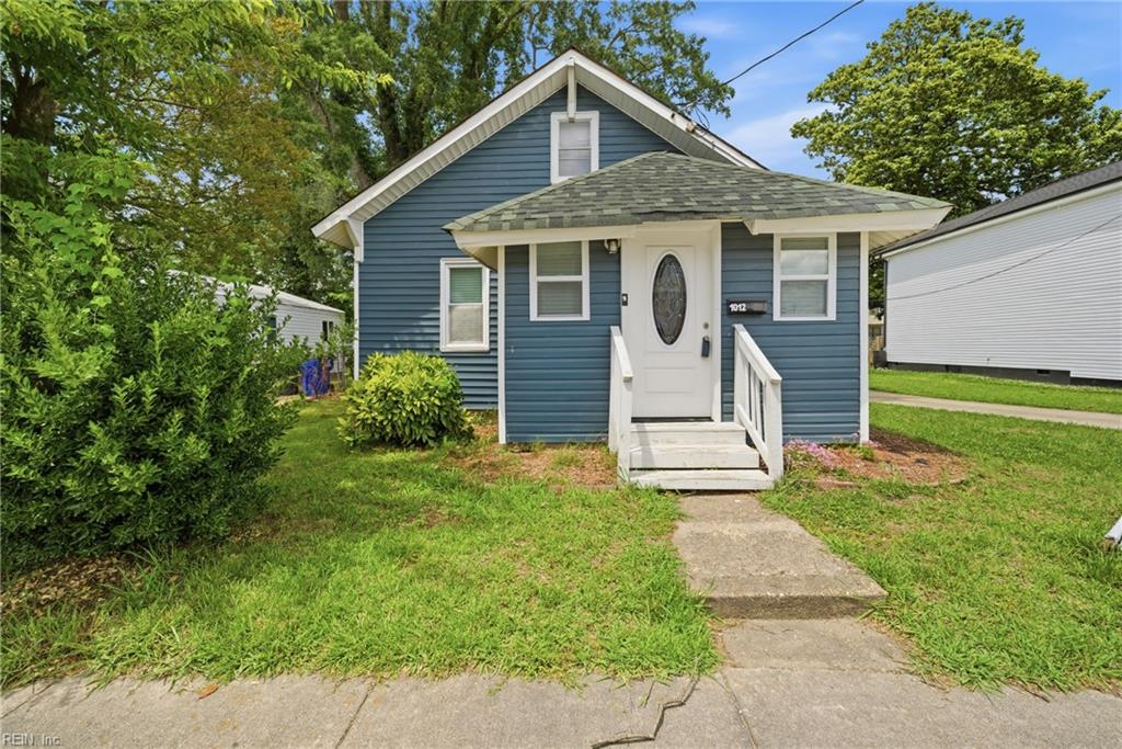 Photo 1 of 25 — 1012 Hannah ST, Norfolk, VA 23505