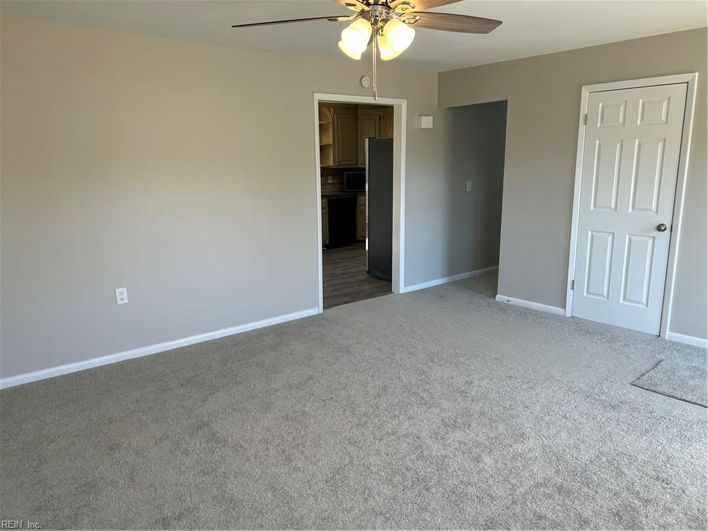 247 Malden LN - Photo 3