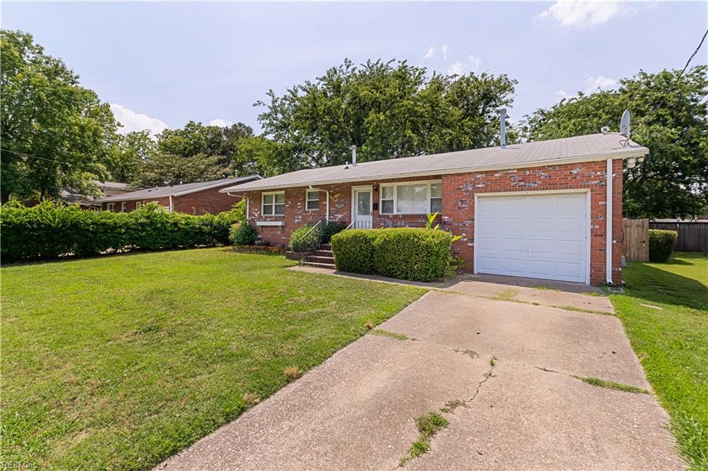Photo 1 of 25 — 9507 Beaumont ST, Norfolk, VA 23503