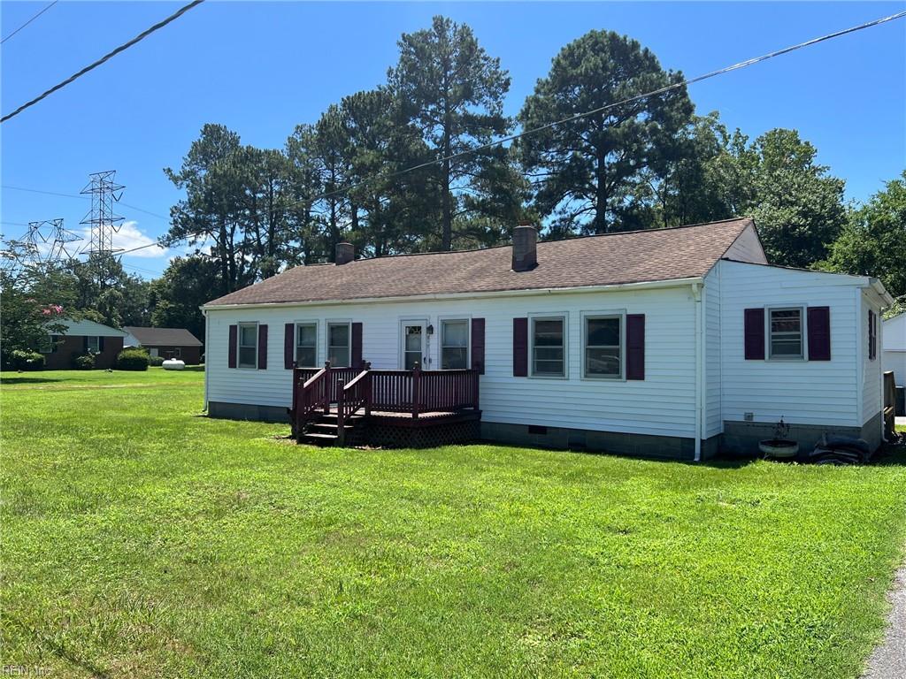 Photo 1 of 13 — 817 Moore Farm LN, Suffolk, VA 23434