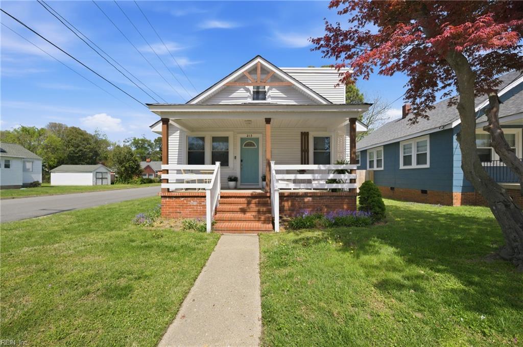 Photo 1 of 39 — 213 E Cummings AVE, Hampton, VA 23663
