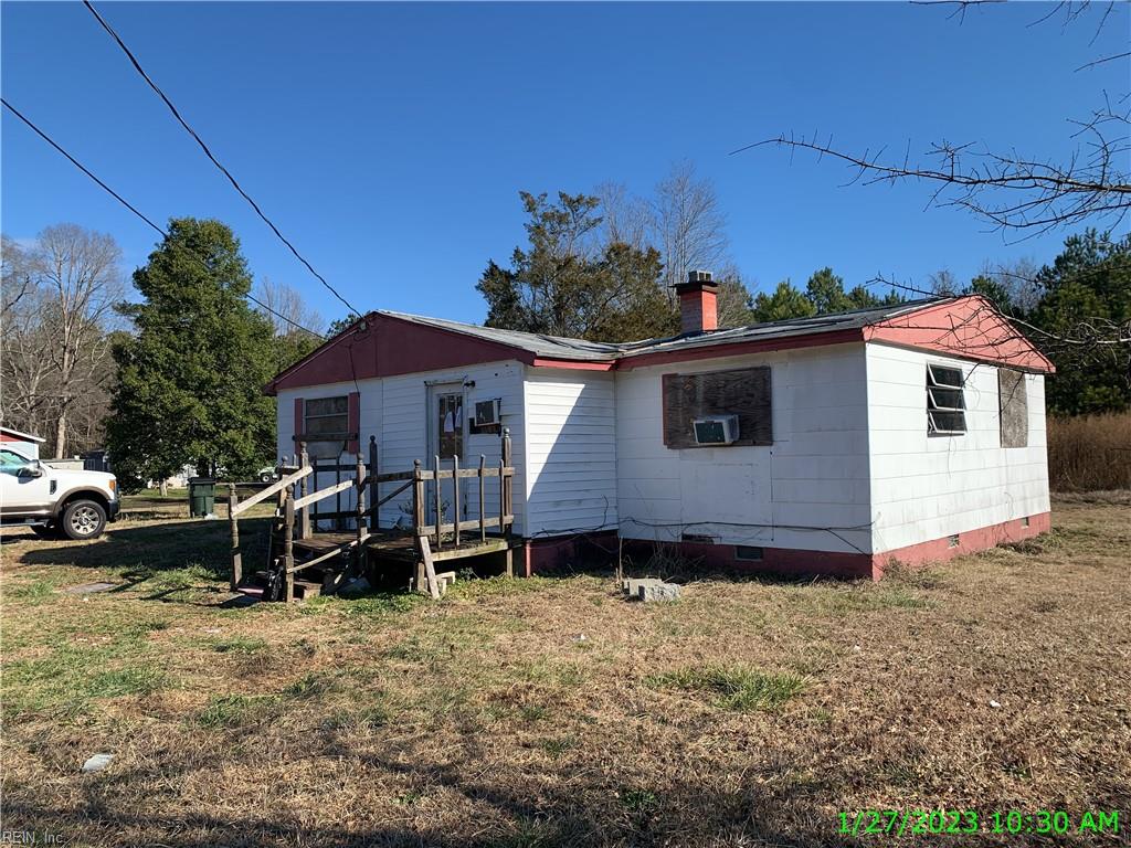 Photo 1 of 2 — 2308 Hosier RD, Suffolk, VA 23434