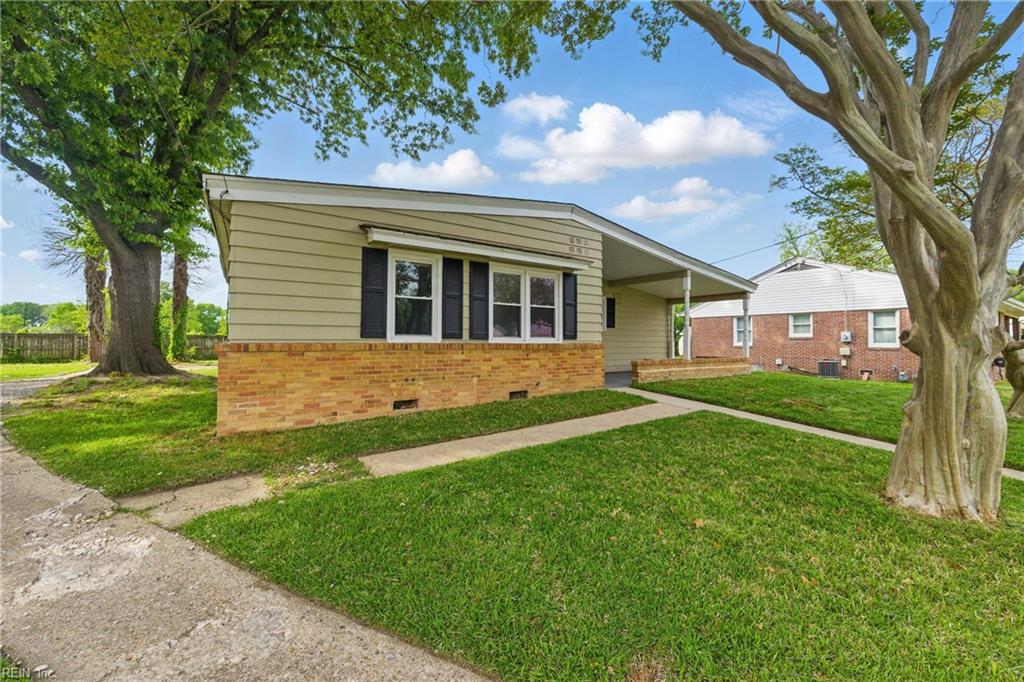 112 Findley SQ - Photo 2