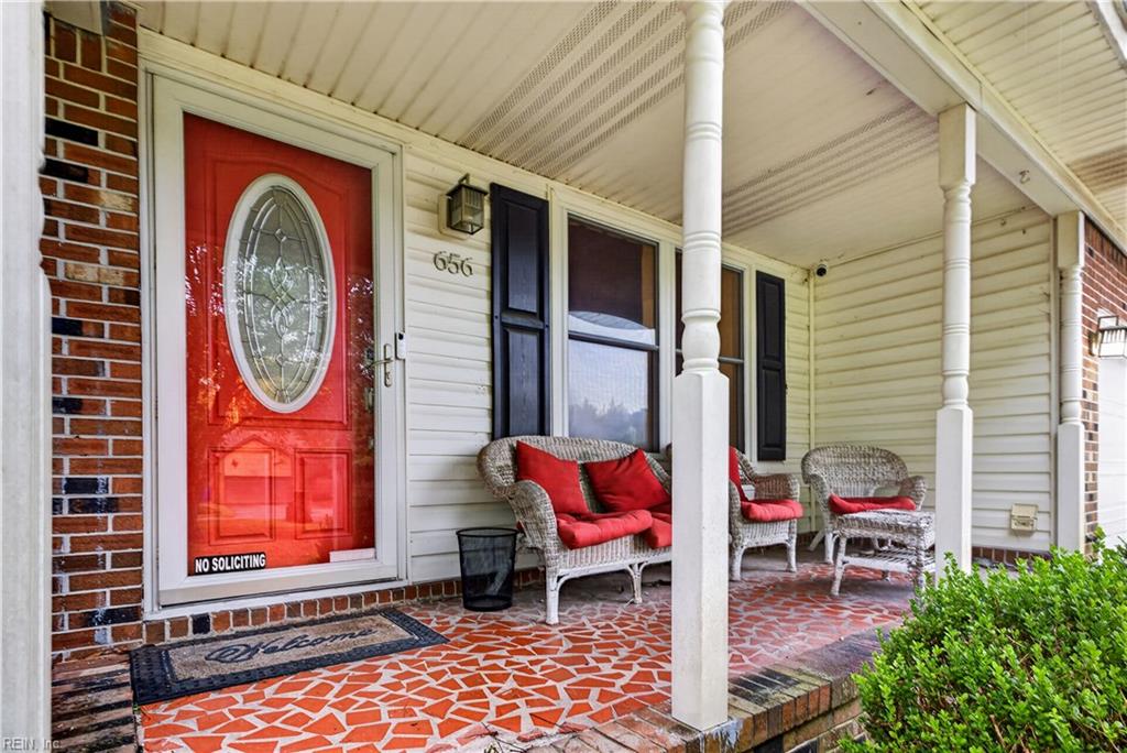656 Hillwell RD - Photo 4