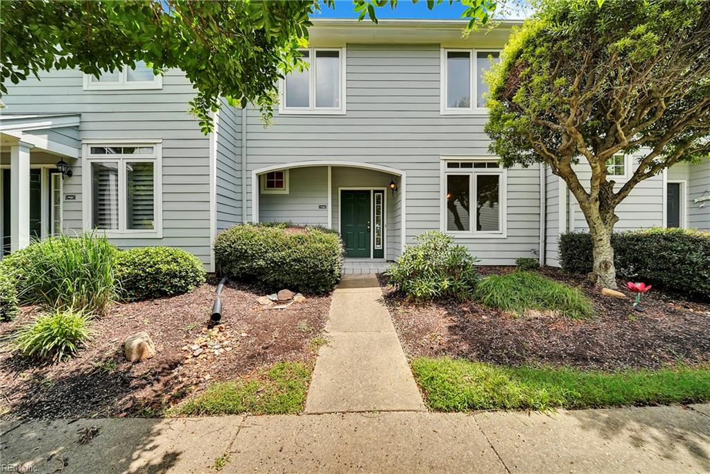 Photo 1 of 33 — 1039 Porte Harbour ARCH, Hampton, VA 23664
