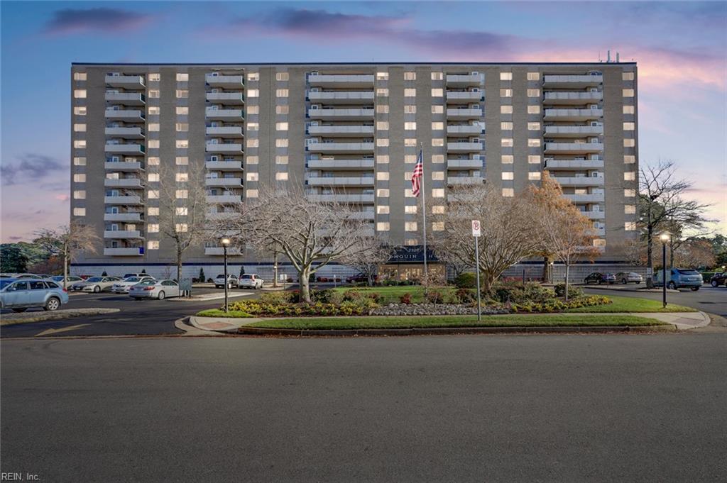 Photo 1 of 50 — 7320 Glenroie AVE 3E, Norfolk, VA 23505