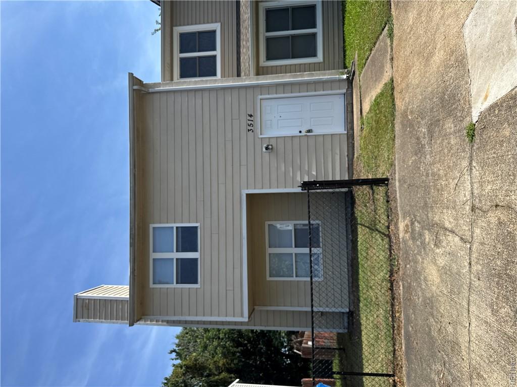 Photo 1 of 16 — 3514 Bancroft DR, Virginia Beach, VA 23452