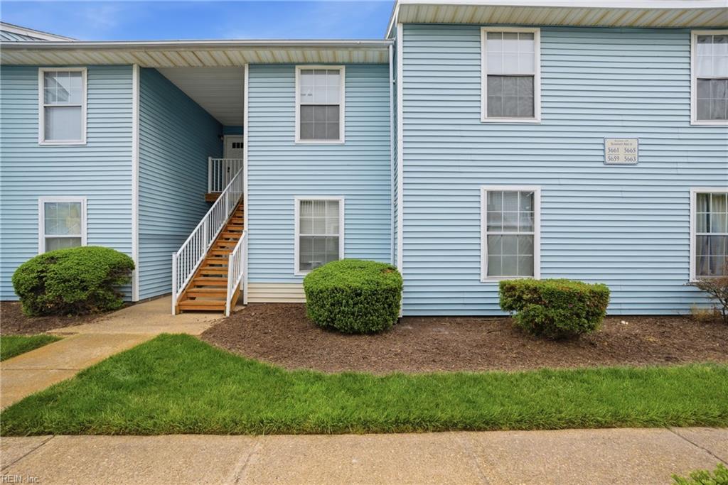 Photo 1 of 30 — 5661 Summit ARCH, Virginia Beach, VA 23462
