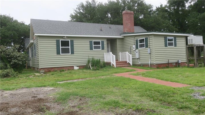 Photo 1 of 50 — 276 Harris Creek RD, Hampton, VA 23669