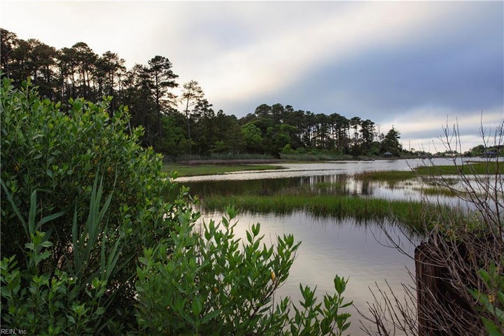 Photo 1 of 16 — 49 Bells Island DR, Hampton, VA 23664