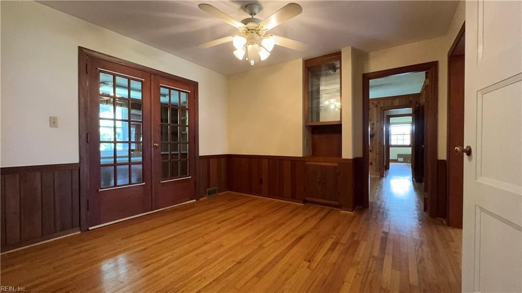 4720 Haywood DR - Photo 4