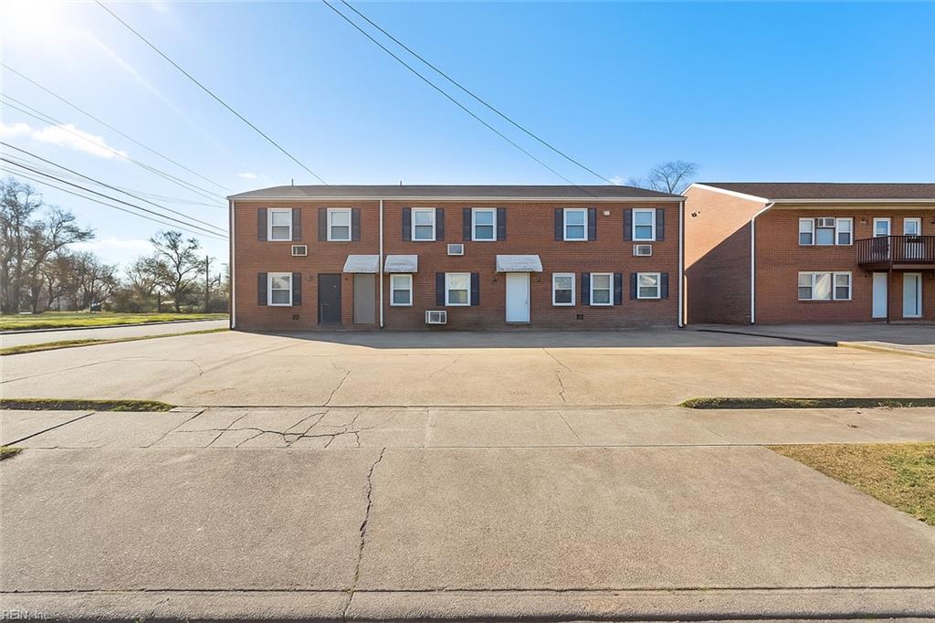 Photo 1 of 12 — 1419 Goff ST, Norfolk, VA 23504