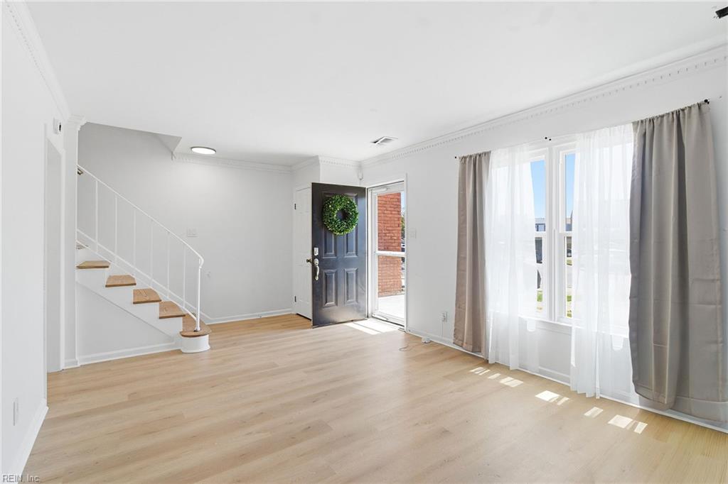 Photo 1 of 27 — 4141 Benjamin Harrison DR, Virginia Beach, VA 23452