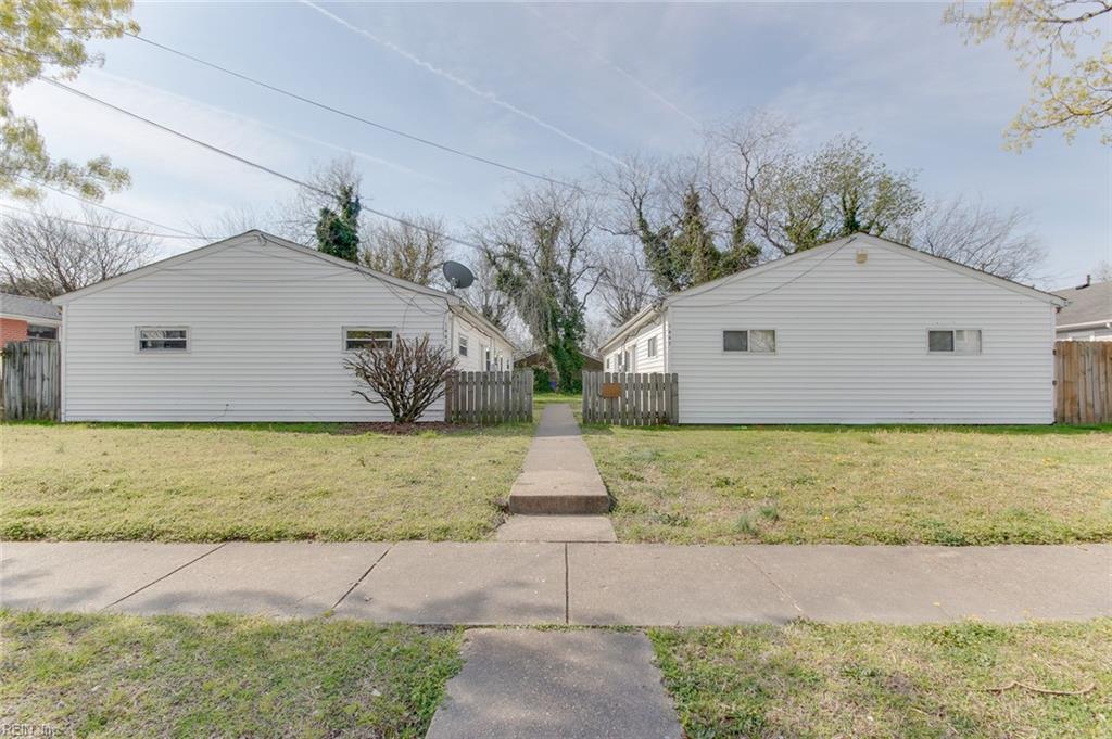 Photo 1 of 23 — 1443 W 40th ST B, Norfolk, VA 23508