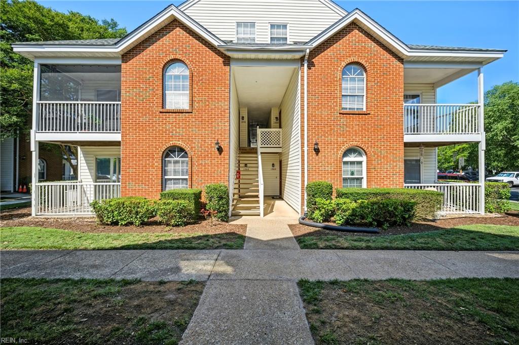 Photo 1 of 21 — 1368 Ivywood Road RD, Virginia Beach, VA 23453