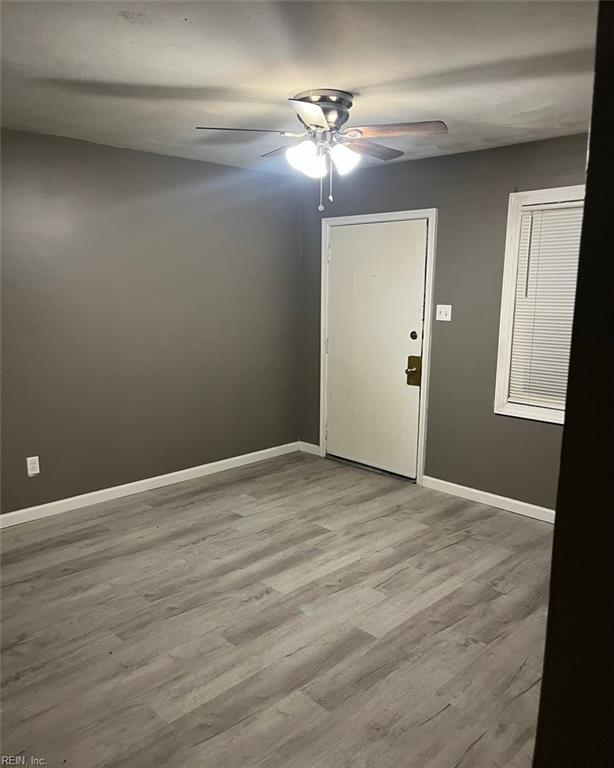 1712 Bainbridge BLVD 4 - Photo 2