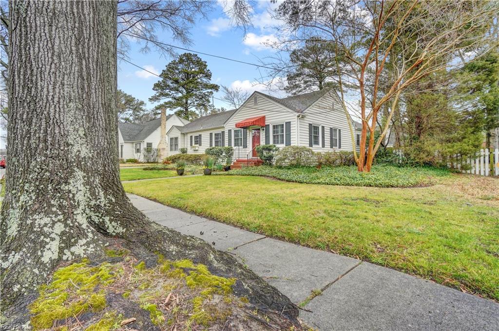 Photo 1 of 35 — 5428 Argall CRES, Norfolk, VA 23508