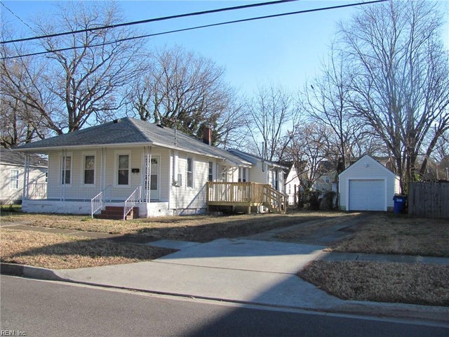 3222 Argonne AVE