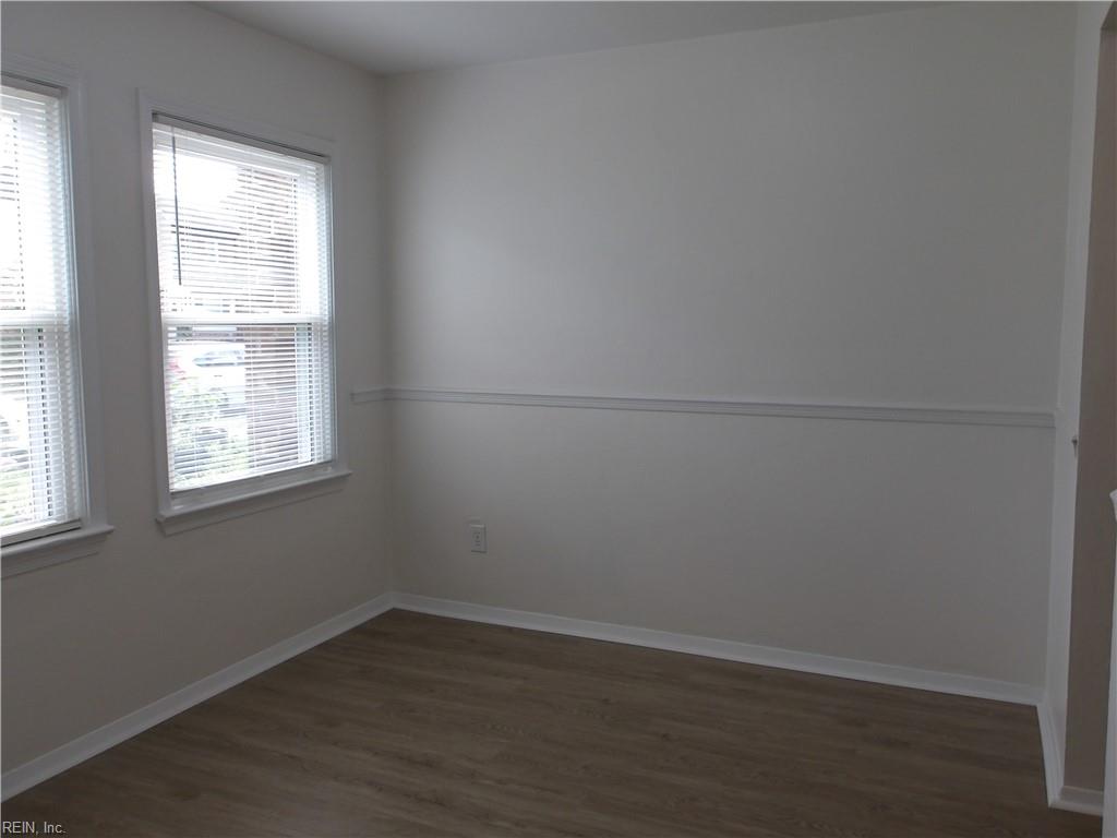 6619 N Stoney PT - Photo 4