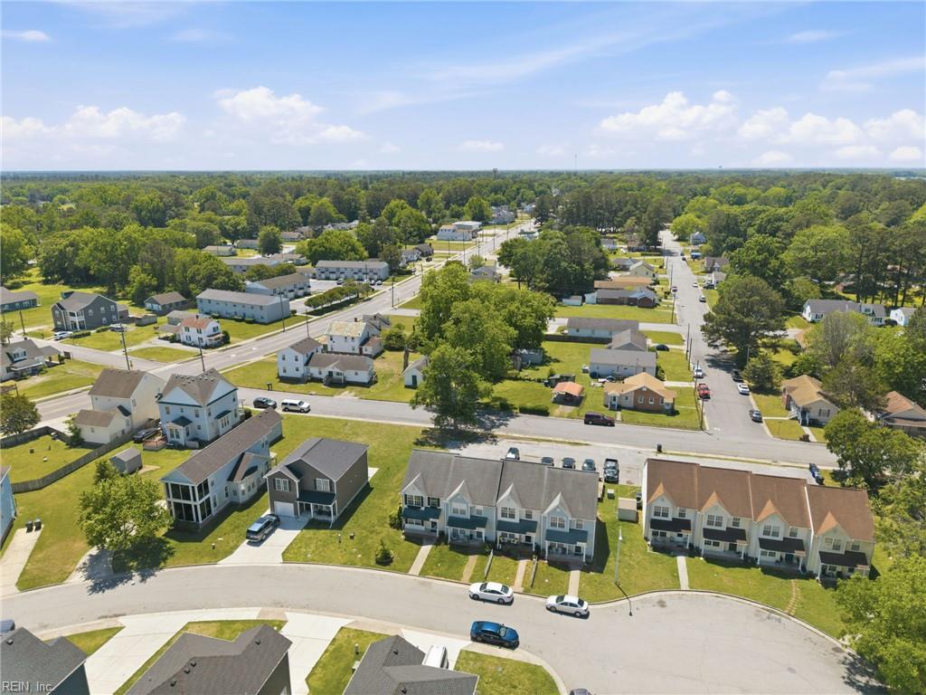 Photo 1 of 34 — 125 Langston Ct, Franklin, VA 23851