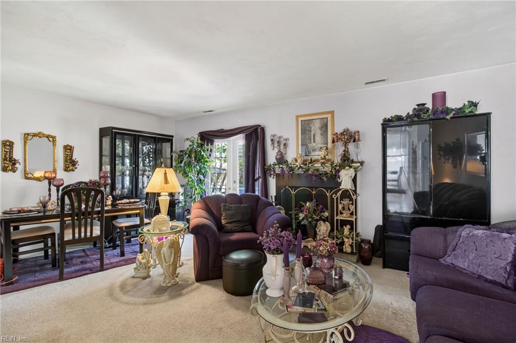 3435 Bruin DR - Photo 4