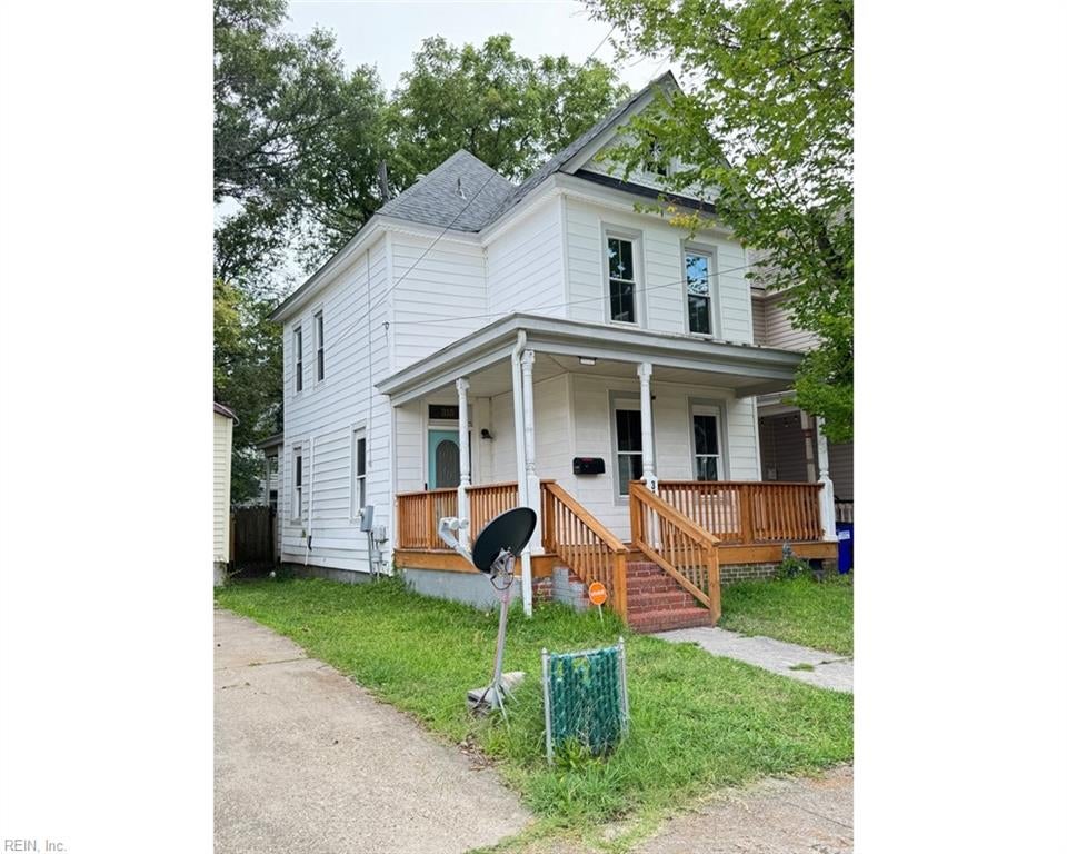 315 W 31st ST - Photo 2