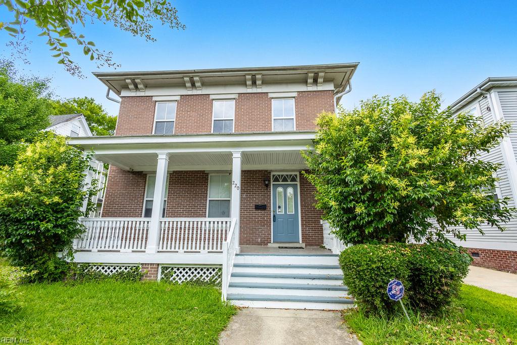 220 W 33rd ST - Photo 2