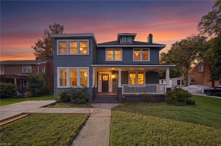 Photo 1 of 50 — 159 Columbia AVE, Hampton, VA 23669