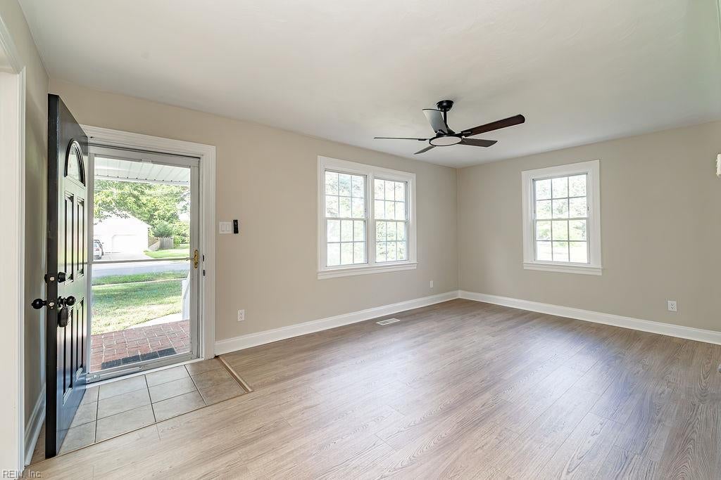 1911 E Bayview BLVD - Photo 2