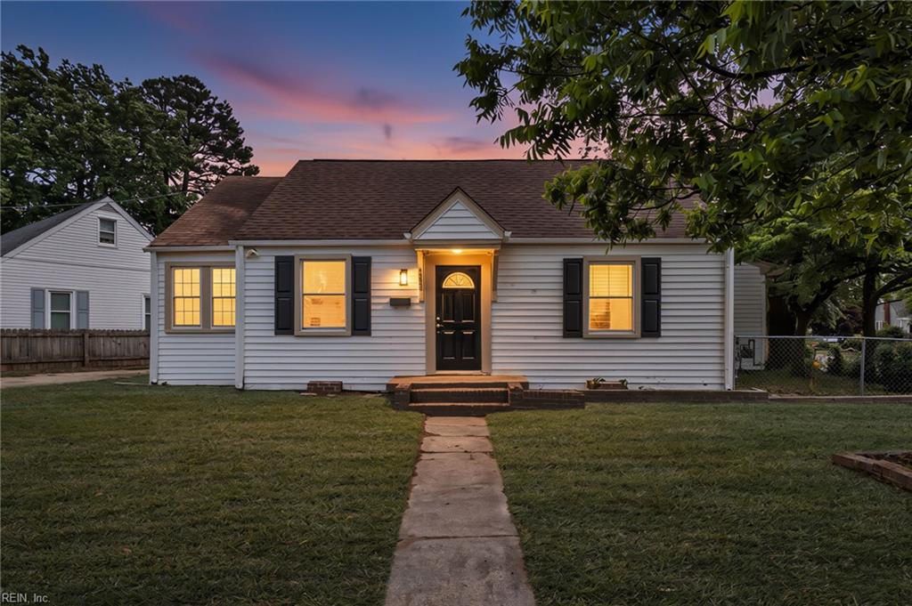 Photo 1 of 47 — 1201 Sunset DR, Norfolk, VA 23503