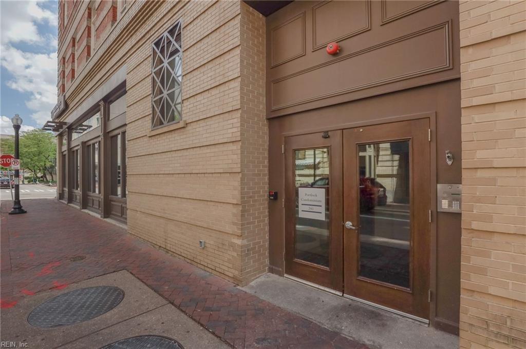 241 Granby ST 40 - Photo 2