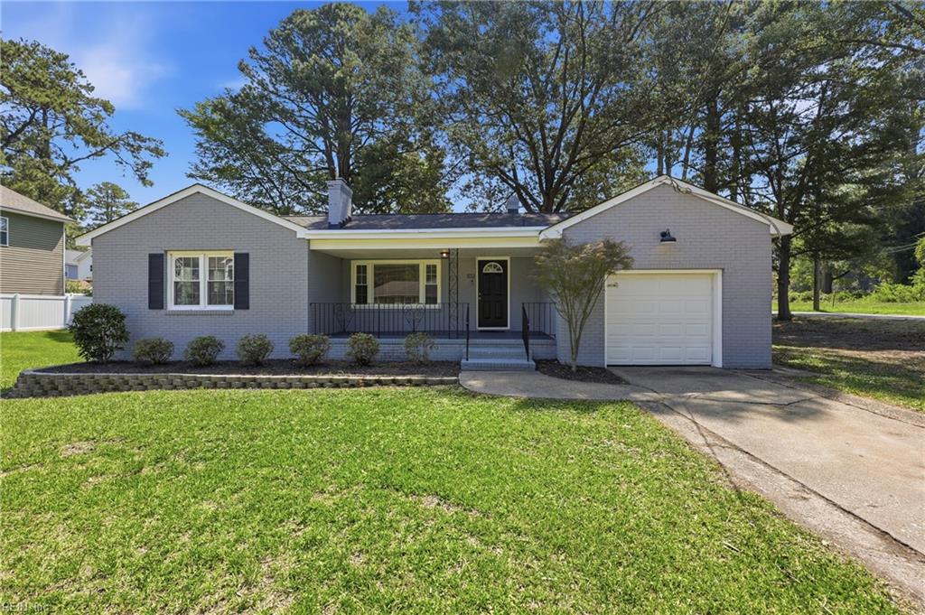 Photo 1 of 32 — 102 Thalia RD, Virginia Beach, VA 23452