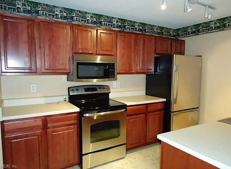 2302 Westgate CIR - Photo 2