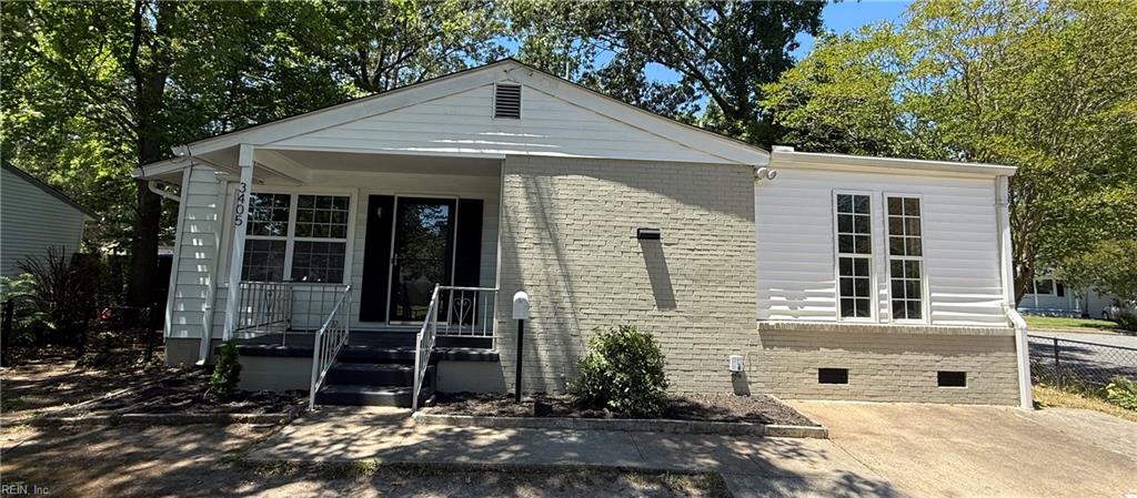 Photo 1 of 20 — 3405 Hyde CIR, Norfolk, VA 23513