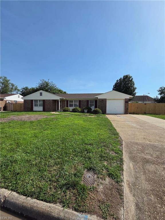 Photo 1 of 15 — 5629 Hearth DR, Virginia Beach, VA 23464
