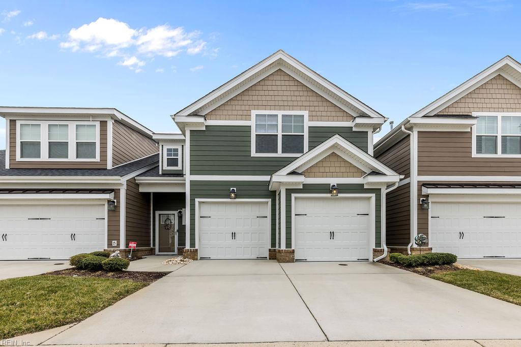 Photo 1 of 48 — 202 Thornwood DR, Suffolk, VA 23435